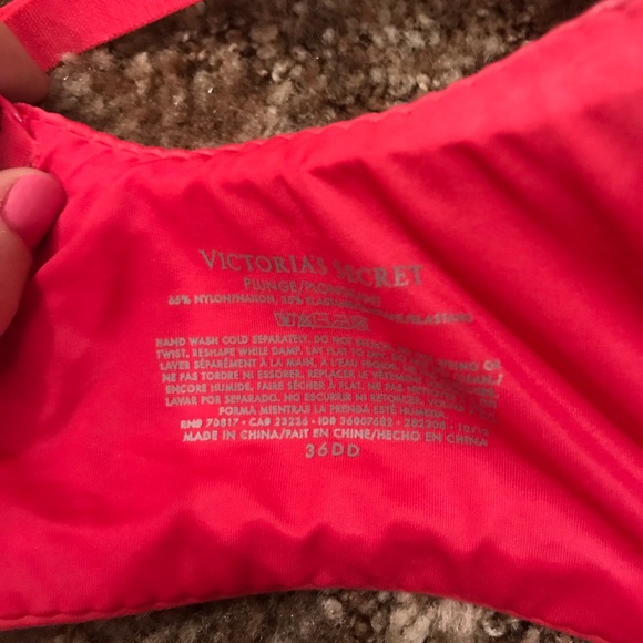 Pink Victoria Secret bra - Picture 3 of 3